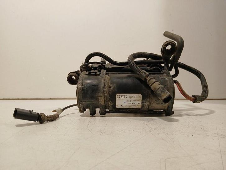 Compressor Audi A8, Auto-onderdelen, Motor en Toebehoren, Audi, Gebruikt, Herkomst onderdeel bekend, 12 maanden garantie, Ophalen of Verzenden