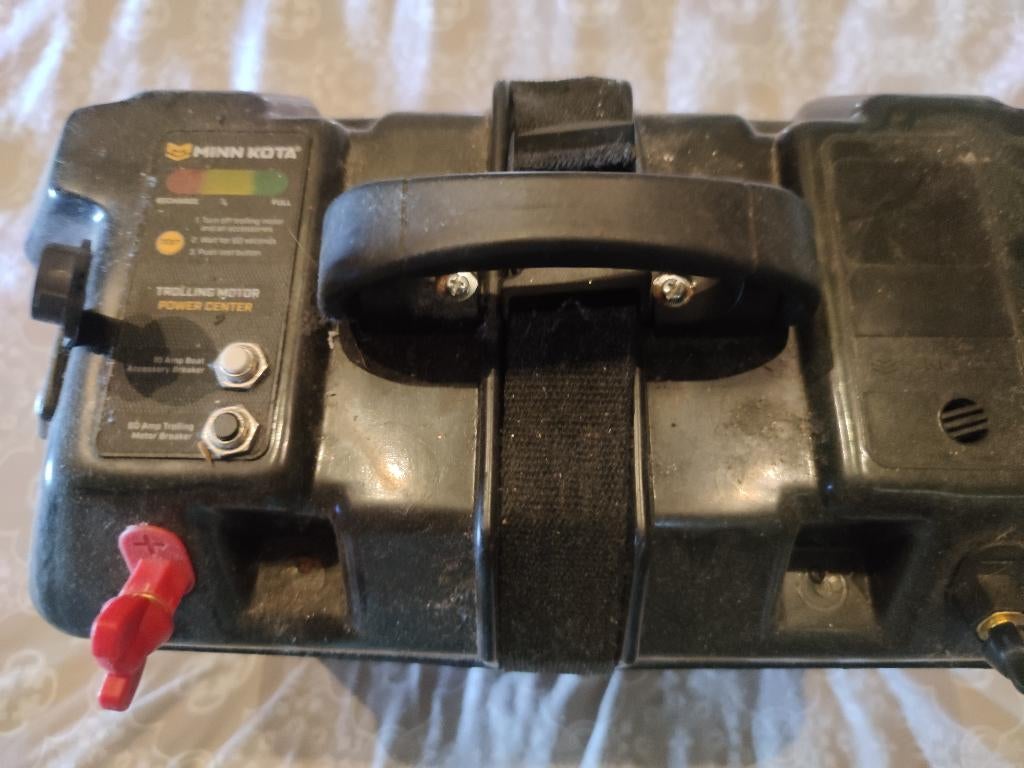 Minn kota accubak met accu en motor, Ophalen