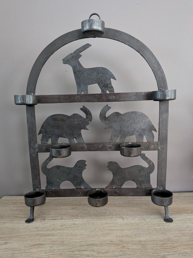 Bougeoir éléphants à suspendre, Enlèvement