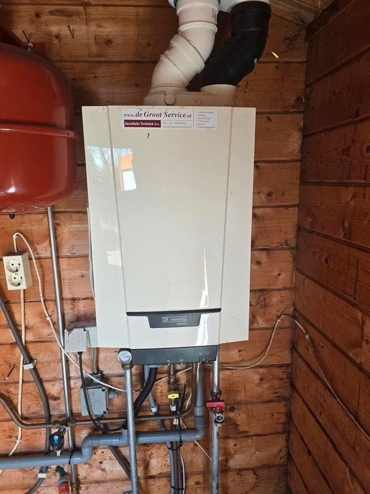 Remeha Tzerra CV-ketel met muurbeugel. Chauffageketel!, Enlèvement, Utilisé, Gaz naturel, 6 à 10 ans