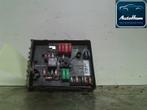 BOITIER FUSIBLES Golf V Variant (1K5) (|1K0937125A|), Utilisé, Volkswagen