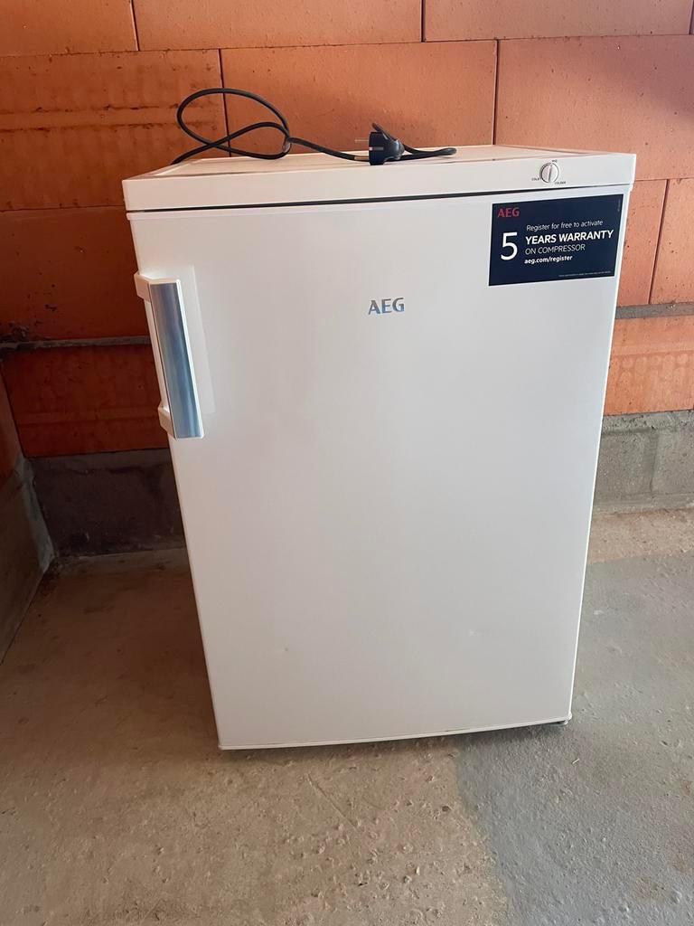 Diepvriezer AEG, Elektronische apparatuur, Vriezers en Diepvrieskisten, Ophalen, Gebruikt, Vrijstaand
