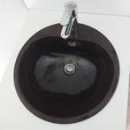 Lavabo met kraan, Ophalen