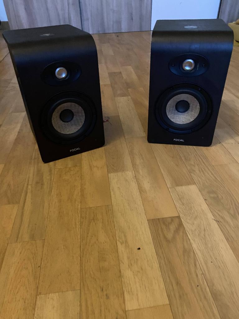 Focal Shape 50 professionele Studio monitors, Audio, Tv en Foto, Luidsprekerboxen, Ophalen, Zo goed als nieuw, Front, Rear of Stereo speakers