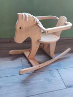 Cheval à bascule en bois, Enlèvement