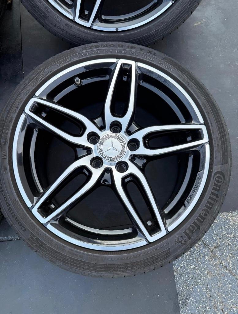 jantes mercedes 18 pouces origine AMG ! classe A / B / CLA, Autos : Pièces & Accessoires, Pneus & Jantes, Pneus et Jantes, Véhicule de tourisme