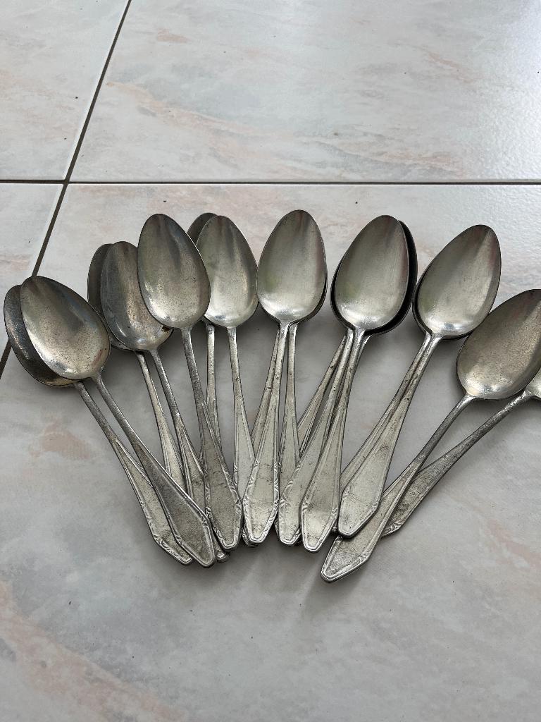 19 antieke lepels, Antiquités & Art, Antiquités | Couverts, Enlèvement