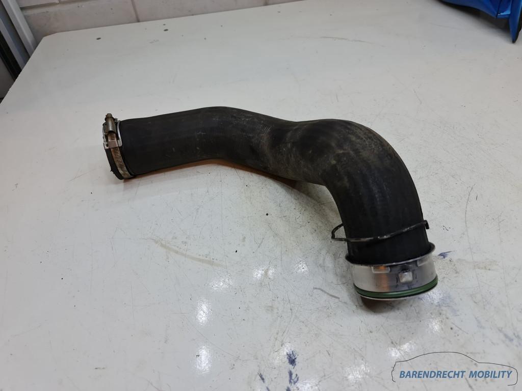 Mercedes W164 ML M klasse intercooler slang intercoolerslang, Gebruikt, Mercedes-Benz AG, Mercedes-Benz, Mercedesstrasse 120
70372  Stuttgart, DE