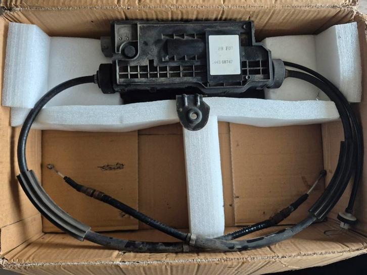 BMW F07 GT Parkeerrem/afstelapparaat, Auto-onderdelen, Remmen en Aandrijving, BMW, Ophalen