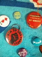 Badges a vendre, Collections, Broches, Pins & Badges, Enlèvement, Utilisé, Autres sujets/thèmes
