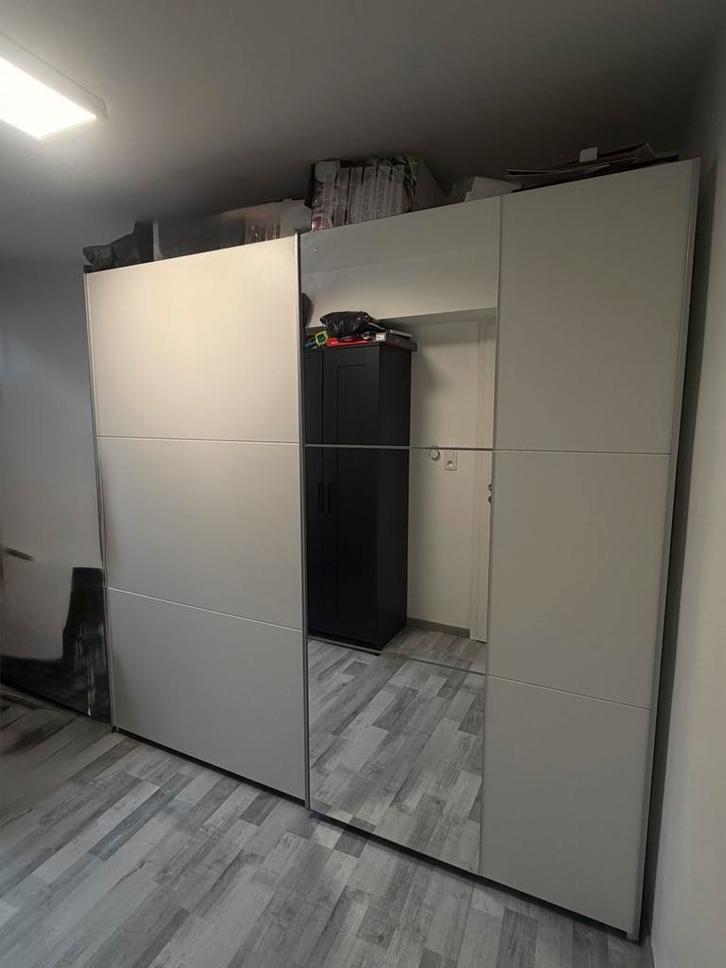 Grote witte kledingkast, Huis en Inrichting, Kasten | Kleerkasten, Zo goed als nieuw, Ophalen
