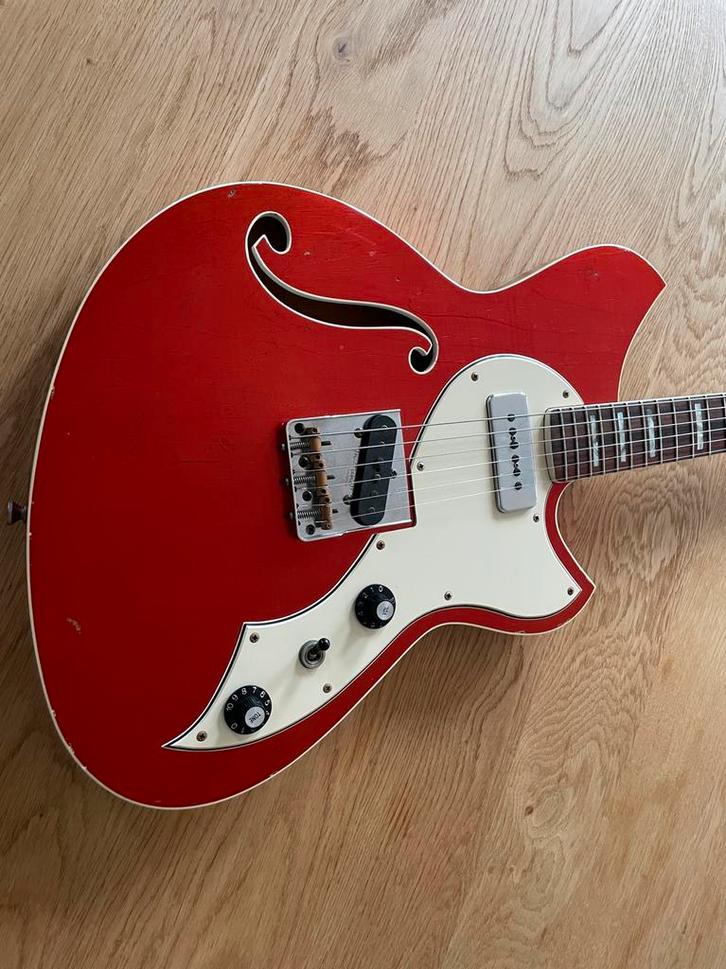 Novo Miris T - topstaat met Mono hoes, Muziek en Instrumenten, Snaarinstrumenten | Gitaren | Elektrisch, Zo goed als nieuw, Ophalen