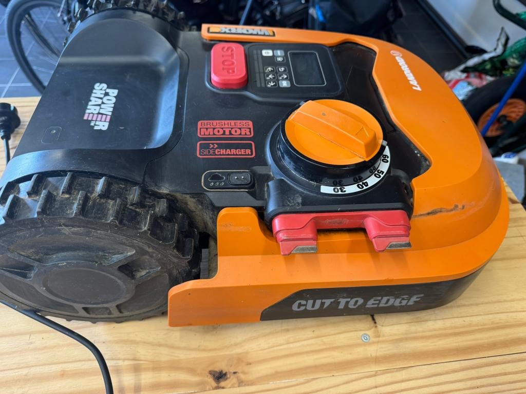 Robotmaaier Worx Landroid M700, Worx, Moins de 20 cm, Enlèvement, Utilisé