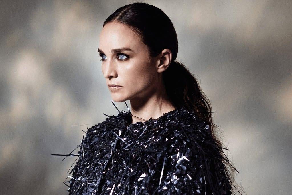 Typh barow 2 places RANG 6 !!! Parterre Cirque Royal 21/04, Deux personnes, Avril