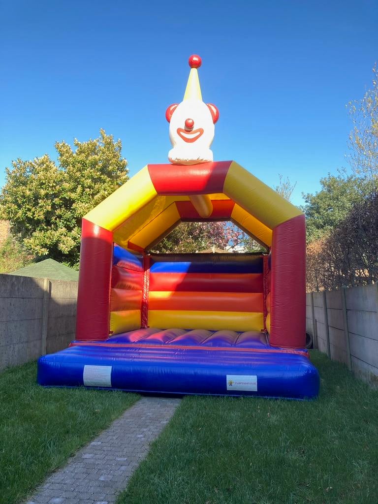 Clown Springkasteel te huur, Enlèvement, Utilisé