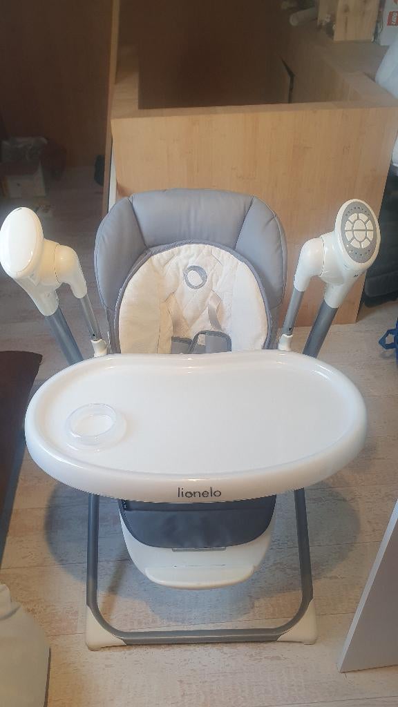 Fauteuil à bascule automatique, Enfants & Bébés, Relax bébé, Comme neuf, Siège de balançoire, Autres marques, Avec ceinture(s)