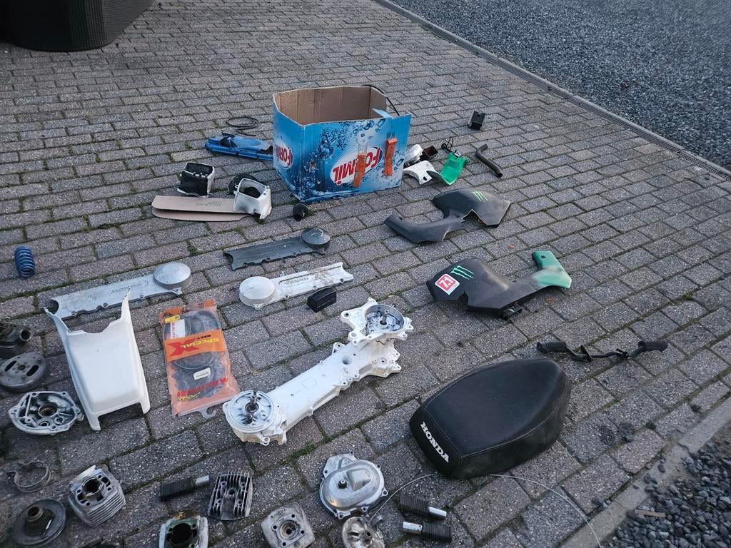 Honda wallaroo onderdelen, Ophalen