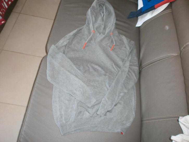 Pull sweat EDC gris à capuche L / XL, Vêtements | Hommes, Pulls & Vestes, Porté, Taille 52/54 (L), Gris, Enlèvement ou Envoi