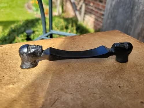 Sculpture sur bois africaine unique  - 11 cm, Enlèvement ou Envoi, Sculpture sur bois