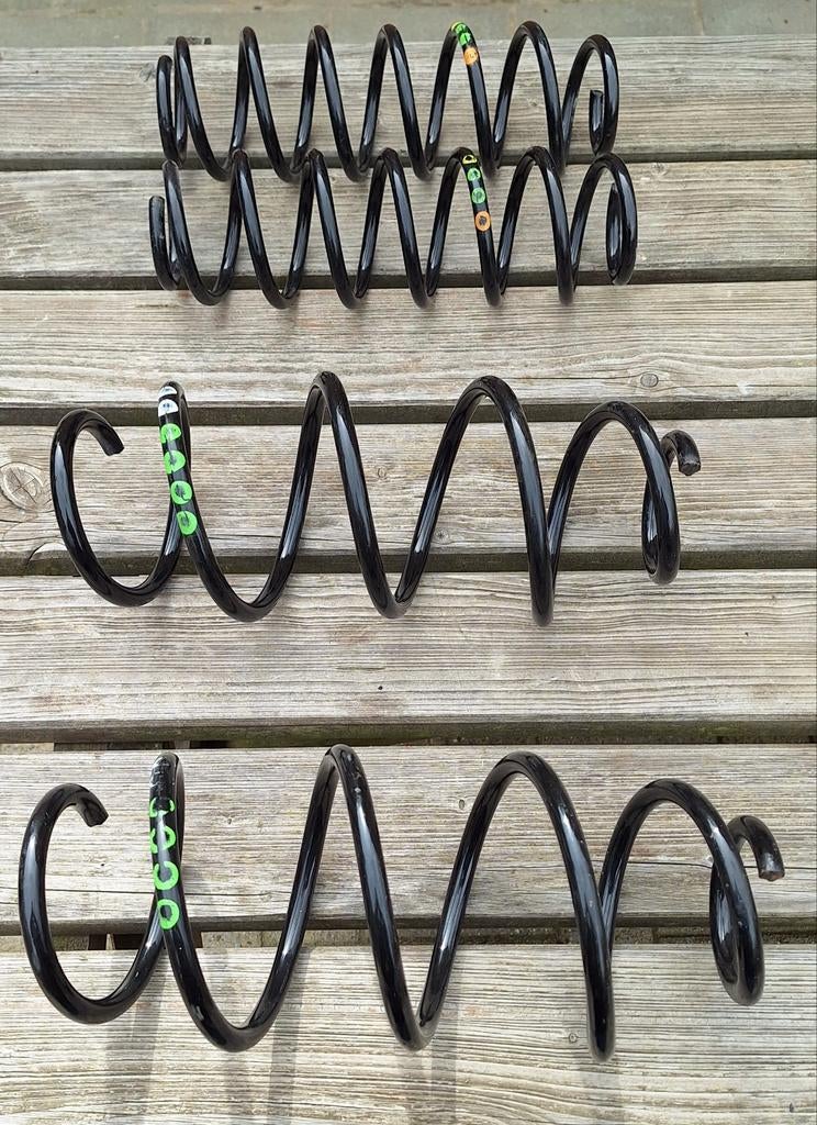 Ressorts d'amortisseurs Polo 6R, Autos : Pièces & Accessoires, Enlèvement ou Envoi