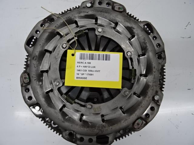 VLIEGWIEL DUBBELE MASSA A (W176) (A0262501001), Gebruikt, Mercedes-Benz, Mevr. I. Hauben, Rue de l'Espoir 34 34
4030  GRIVEGNÉE, BE