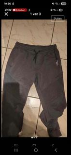 Joggingbroek, Ophalen