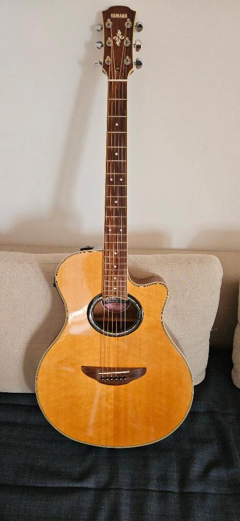 Yamaha APX-700NT, Musique & Instruments, Instruments à corde | Guitares | Acoustiques, Utilisé, Guitare Western ou Guitare Folk