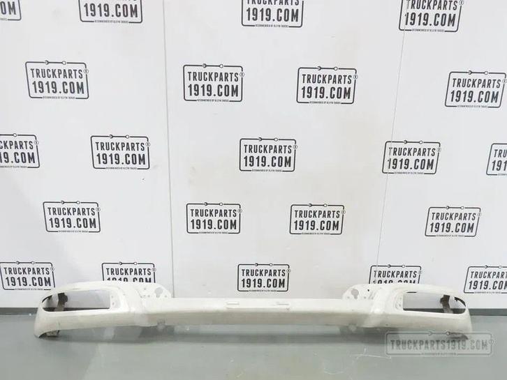 DAF 1706977 Bumper DAF LF E6, Autos : Pièces & Accessoires, Pièces camion, DAF, Carrosserie et Tôlerie, Utilisé, Enlèvement