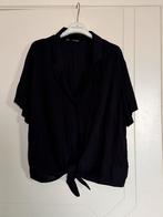 Nieuwstaat bloesje met strikdetail (50), Kleding | Dames, Grote Maten, Ophalen, Zo goed als nieuw, Blouse of Tuniek