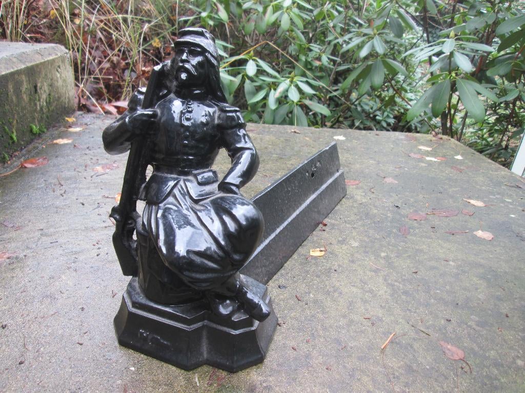 Haardsteun Franse Zouaaf metalen beeld zwaar., Verzamelen, Ophalen of Verzenden