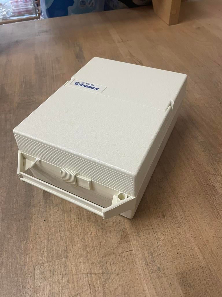 Aerosol, Divers, Matériel Infirmier, Enlèvement, Comme neuf