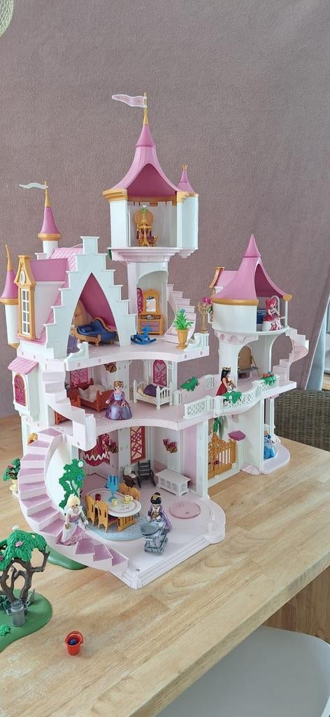 Playmobil kasteel, Ophalen