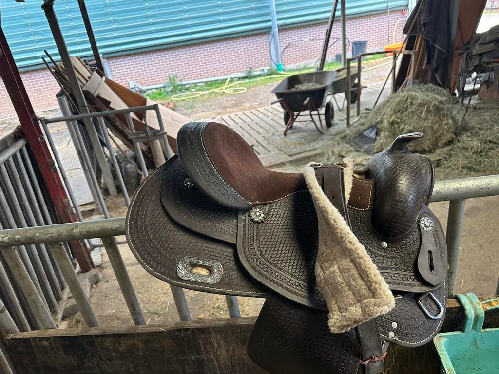 Super mooi westernzadel, Animaux & Accessoires, Chevaux & Poneys | Selles, Enlèvement ou Envoi, Neuf, Western