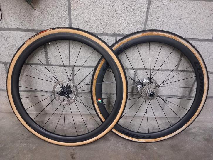 Cuore carbon wielset 45mm Challenge Grifo XS - compleet, Vélos & Vélomoteurs, Vélos Pièces, Enlèvement