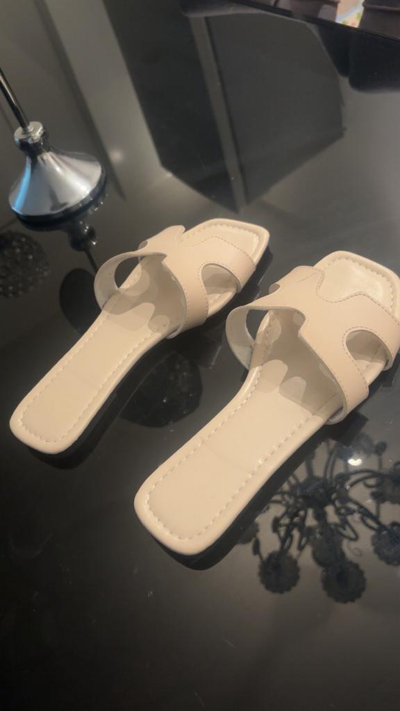 Hermes sandalen, Kleding | Dames, Schoenen, Ophalen, Zo goed als nieuw, Beige