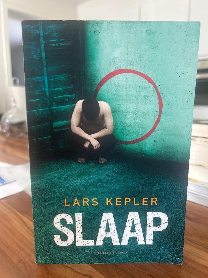 Bundel: 5boek – make-up, filosofie, geschiedenis & thriller, Boeken, Overige Boeken, Gelezen, Ophalen of Verzenden