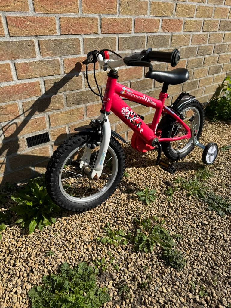 kinderfiets cars 14 inch in goede staat, Fietsen en Brommers, Ophalen, Zo goed als nieuw, 14 inch of minder, Handrem