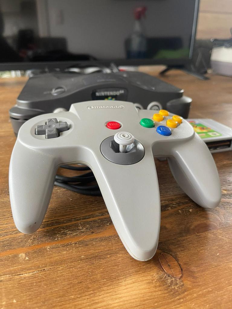 Nintendo 64+ Super Mario à vendre, Consoles de jeu & Jeux vidéo, Aventure et Action, Enlèvement, Utilisé, À partir de 3 ans