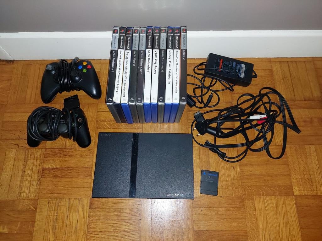 Playstation 1 slim - 2 controllers - 11 spellen, Games en Spelcomputers, Ophalen of Verzenden, Gebruikt, Met 2 controllers, Met games