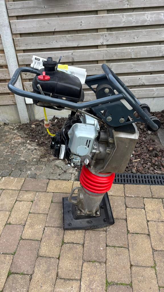 Stamper, Ophalen, Zo goed als nieuw