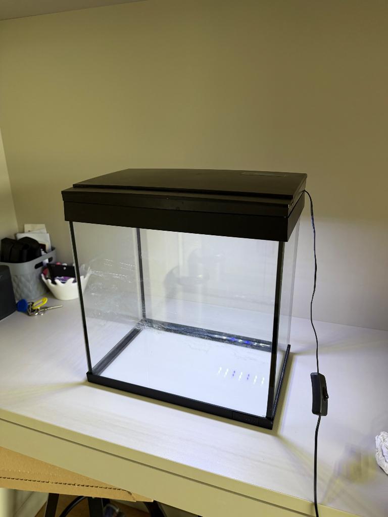 Aquarium Superfish 25L, Dieren en Toebehoren, Vissen | Aquaria en Toebehoren, Ophalen, Zo goed als nieuw, Superfish, Inclusief deksel