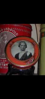 Op zoek naar deze blikkendozen van koningin Astrid, Ophalen of Verzenden