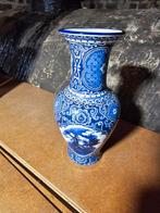 Vases de Delft, Enlèvement