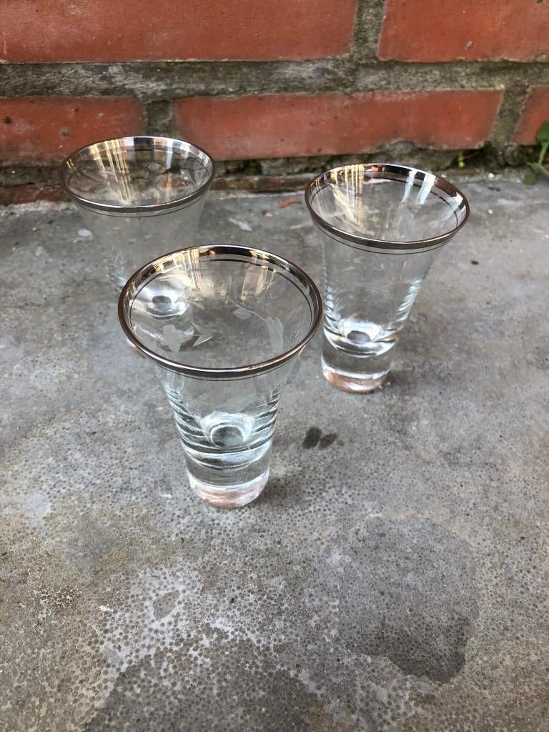3 verres à liqueur - verres à apéritif - gin, Antiquités & Art, Enlèvement ou Envoi