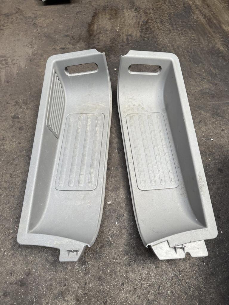 Volkswagen T5 T6 California instapbakken 7H5863725F, Auto-onderdelen, Interieur en Bekleding, Volkswagen, Gebruikt, Ophalen of Verzenden