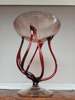 glazen schaal kelk mooie rode onderstel pootjes H 25 cm, Antiek en Kunst, Ophalen