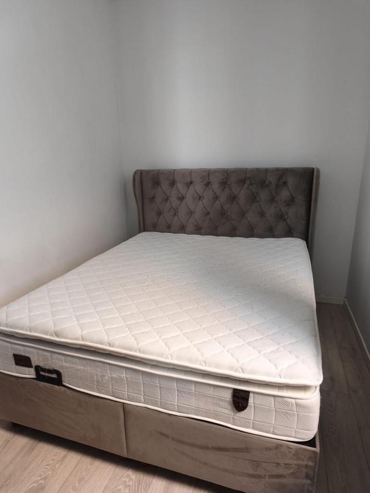 Boxspringbed met opbergruimte, Huis en Inrichting, Slaapkamer | Boxsprings, Gebruikt, 160 cm, 200 cm, Tweepersoons, Beige, Bruin