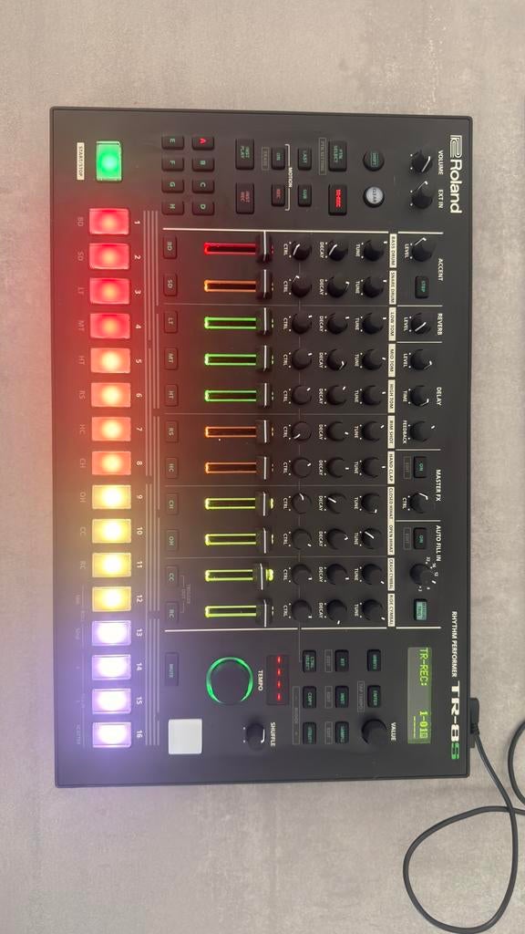 Roland TR-8S met Decksaver, Musique & Instruments, Enlèvement ou Envoi, Comme neuf, Roland