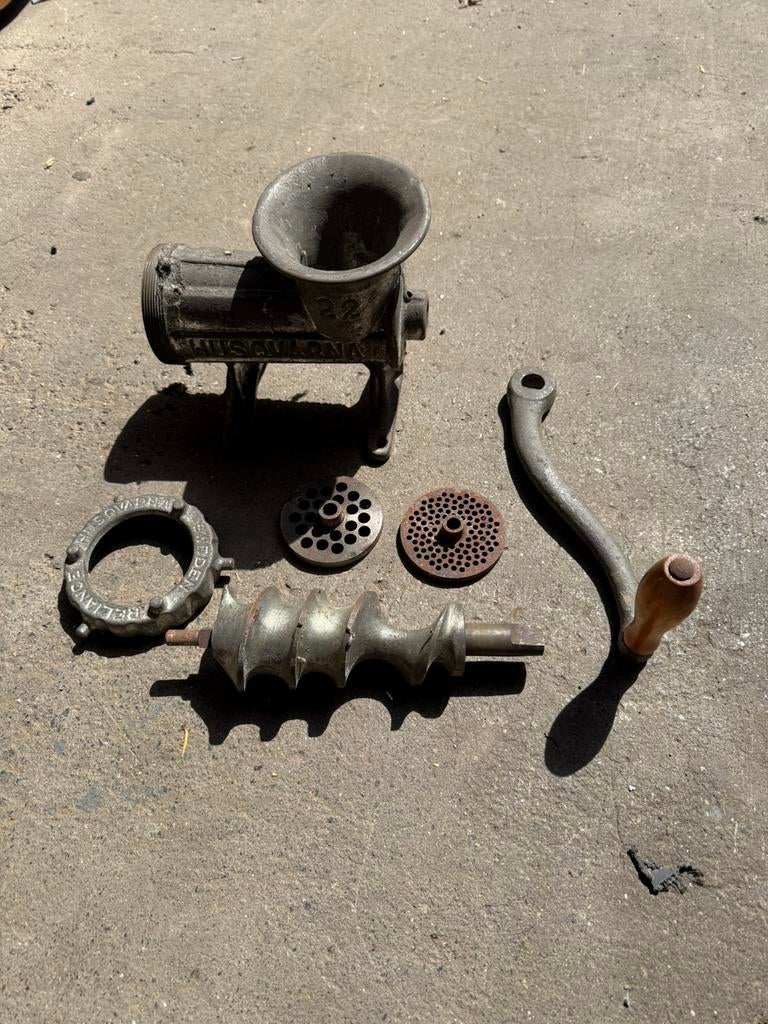 Oude vleesmolen, Antiek en Kunst, Ophalen