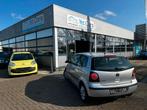 Vw Polo keuring verkoop en garantie, Auto's, Voorwielaandrijving, Zwart, 4 cilinders, Leder en Stof